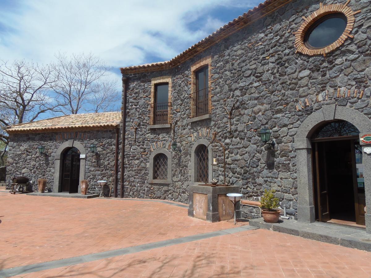 فندق Le Cisterne Dell'Etna Calcerana-Marina المظهر الخارجي الصورة