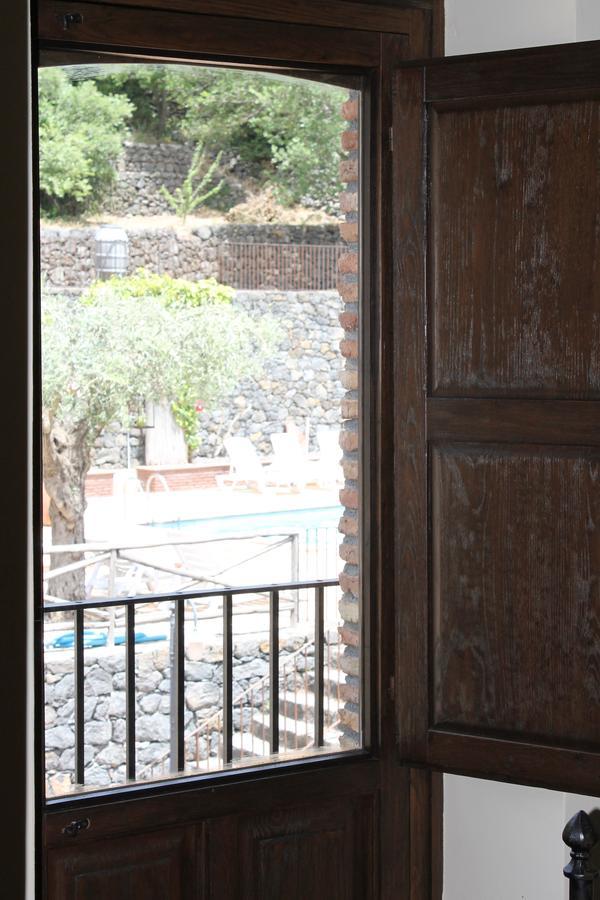 فندق Le Cisterne Dell'Etna Calcerana-Marina المظهر الخارجي الصورة